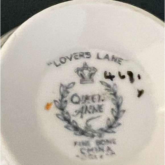Queen Anne “Lovers Lane” fine bone china made in England - Picture 8 of 8